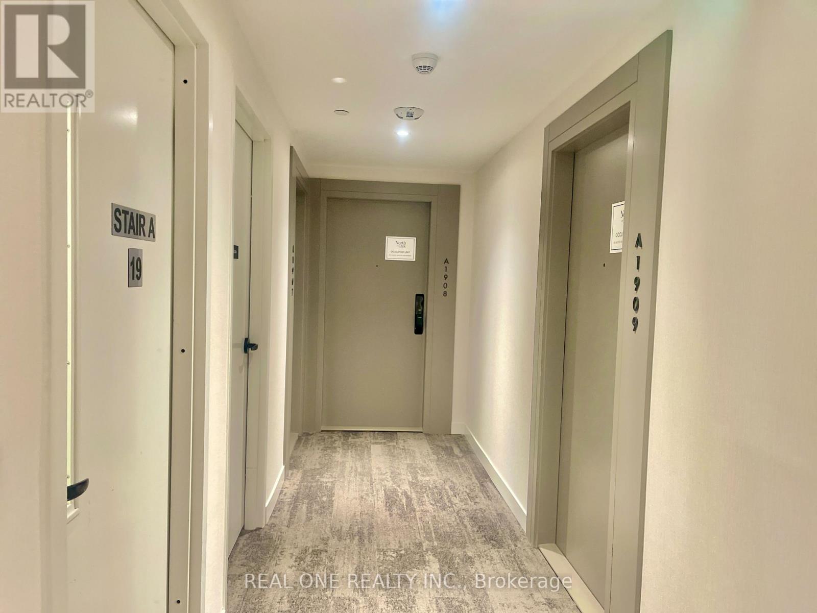 1909 - 3079 Trafalgar Road, Oakville, Ontario  L6H 8C5 - Photo 3 - W12498278