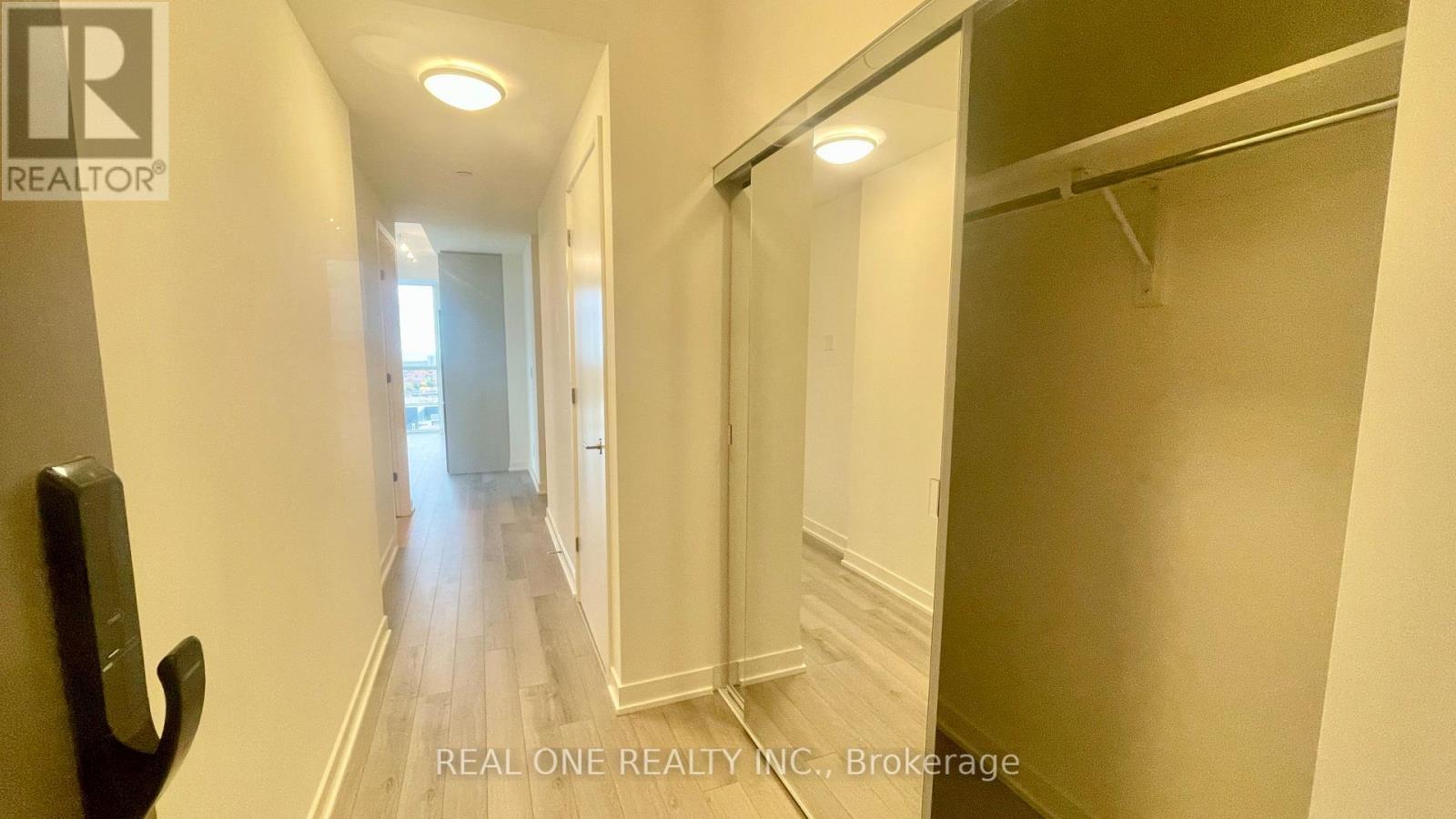 1909 - 3079 Trafalgar Road, Oakville, Ontario  L6H 8C5 - Photo 5 - W12498278