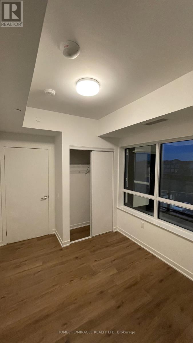 331 - 395 Dundas Street W, Oakville, Ontario  L6M 5R8 - Photo 13 - W12498294