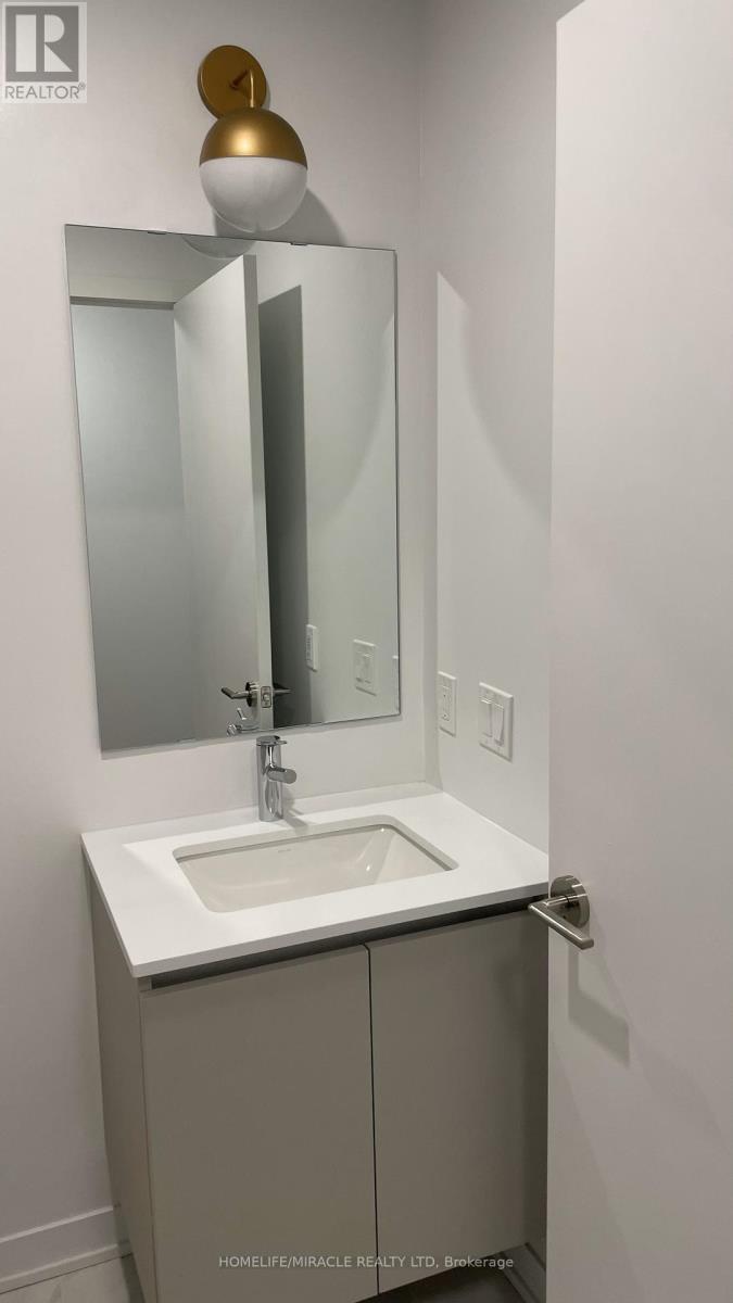 331 - 395 Dundas Street W, Oakville, Ontario  L6M 5R8 - Photo 18 - W12498294