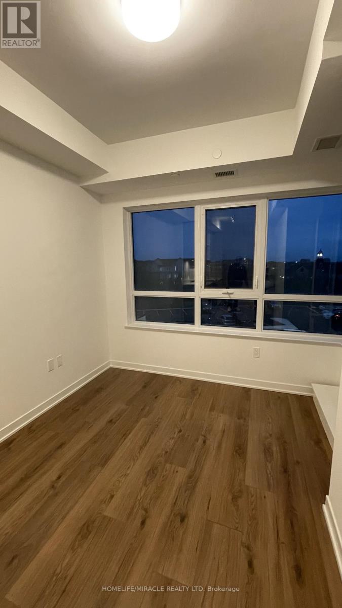 331 - 395 Dundas Street W, Oakville, Ontario  L6M 5R8 - Photo 7 - W12498294