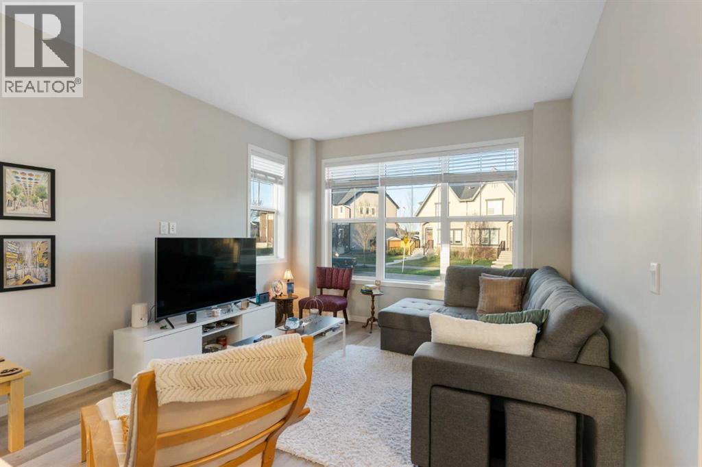 249 Masters Avenue Se, Calgary, Alberta  T3M 2C1 - Photo 3 - A2252465