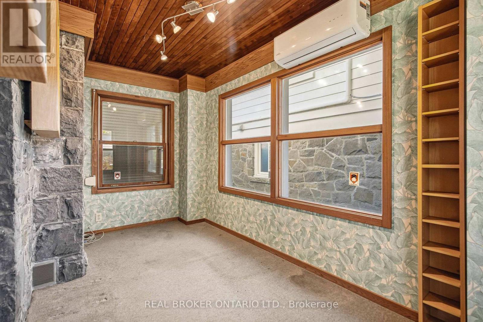 43 Reid Avenue, Ottawa, Ontario  K1Y 1S5 - Photo 9 - X12498312