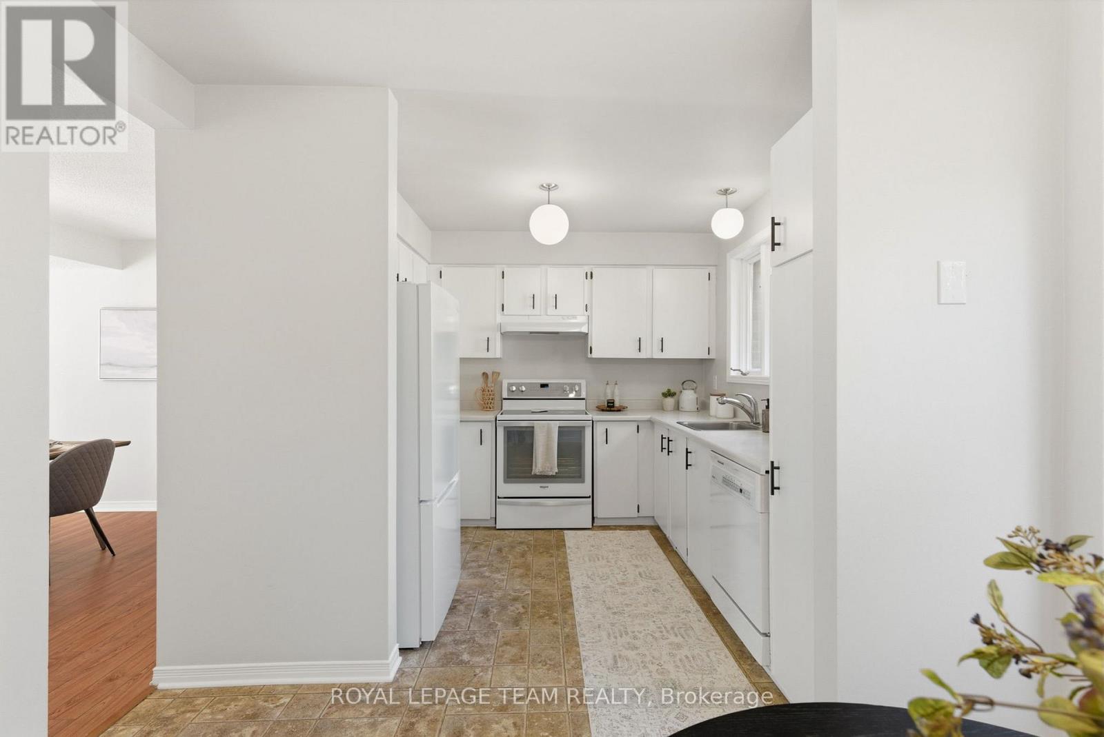 1404 Forge Street, Ottawa, Ontario  K1T 2V1 - Photo 15 - X12498316