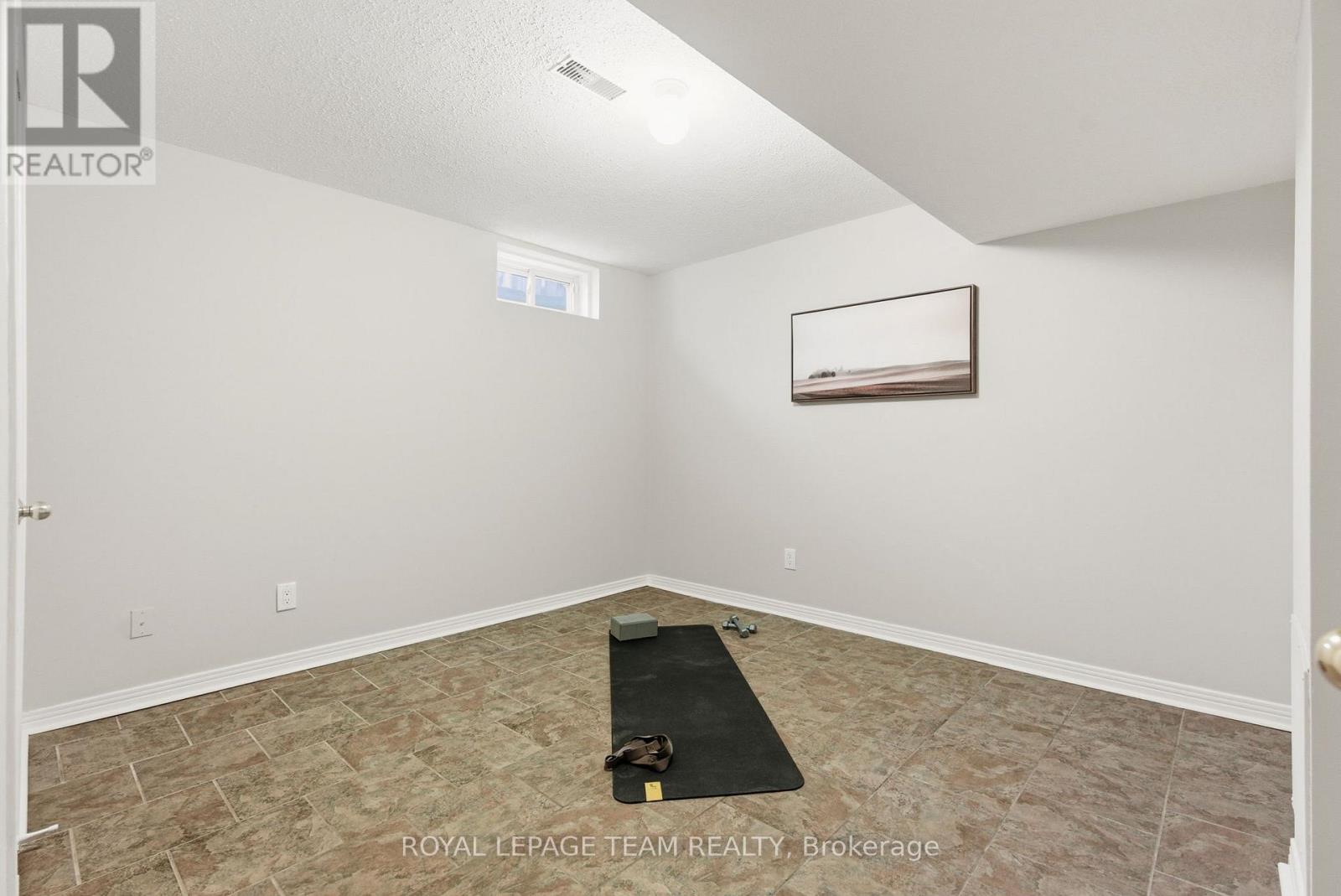 1404 Forge Street, Ottawa, Ontario  K1T 2V1 - Photo 33 - X12498316