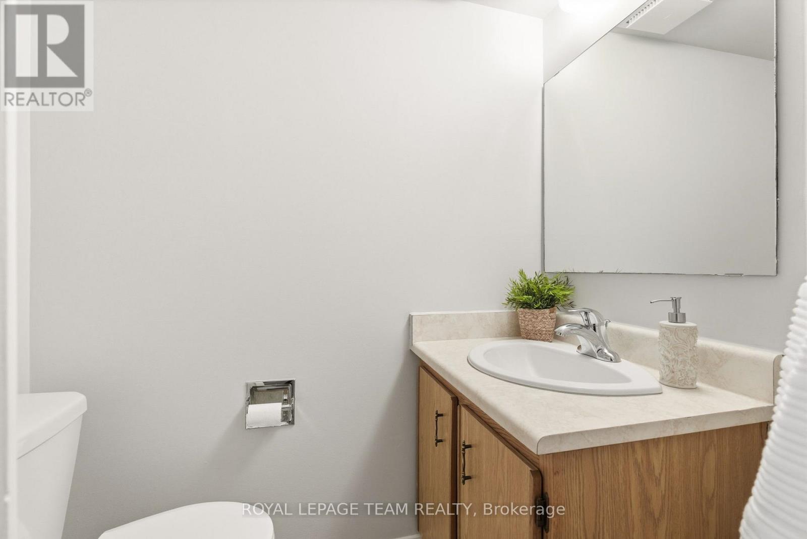 1404 Forge Street, Ottawa, Ontario  K1T 2V1 - Photo 35 - X12498316