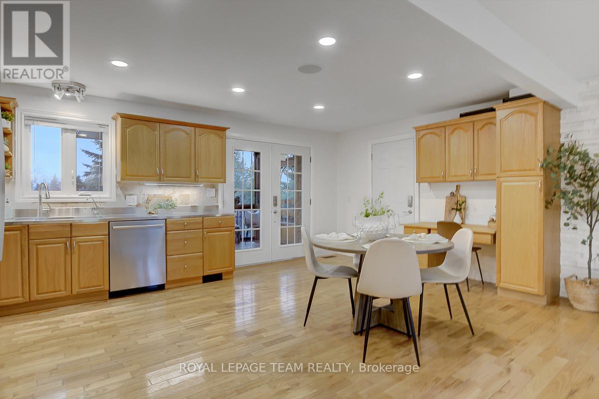 6155 Piperville Road, Ottawa, Ontario  K0A 1K0 - Photo 10 - X12498326