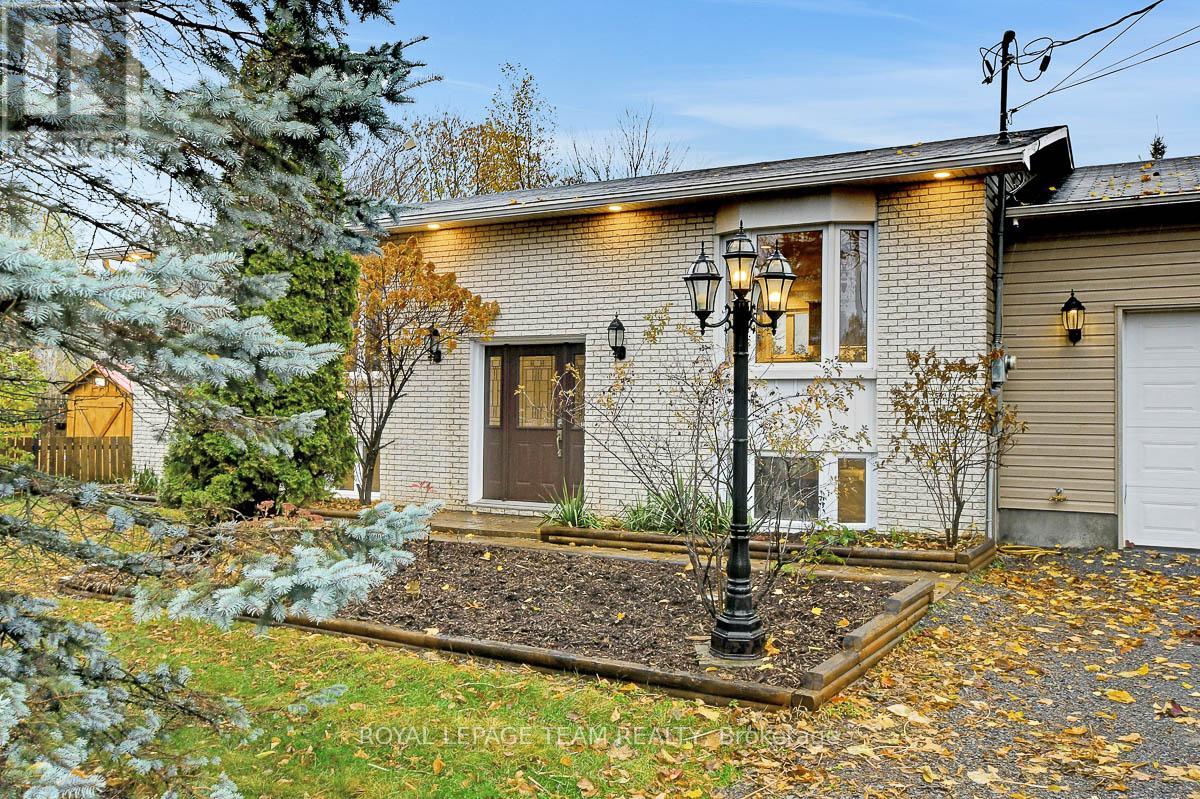 6155 Piperville Road, Ottawa, Ontario  K0A 1K0 - Photo 2 - X12498326