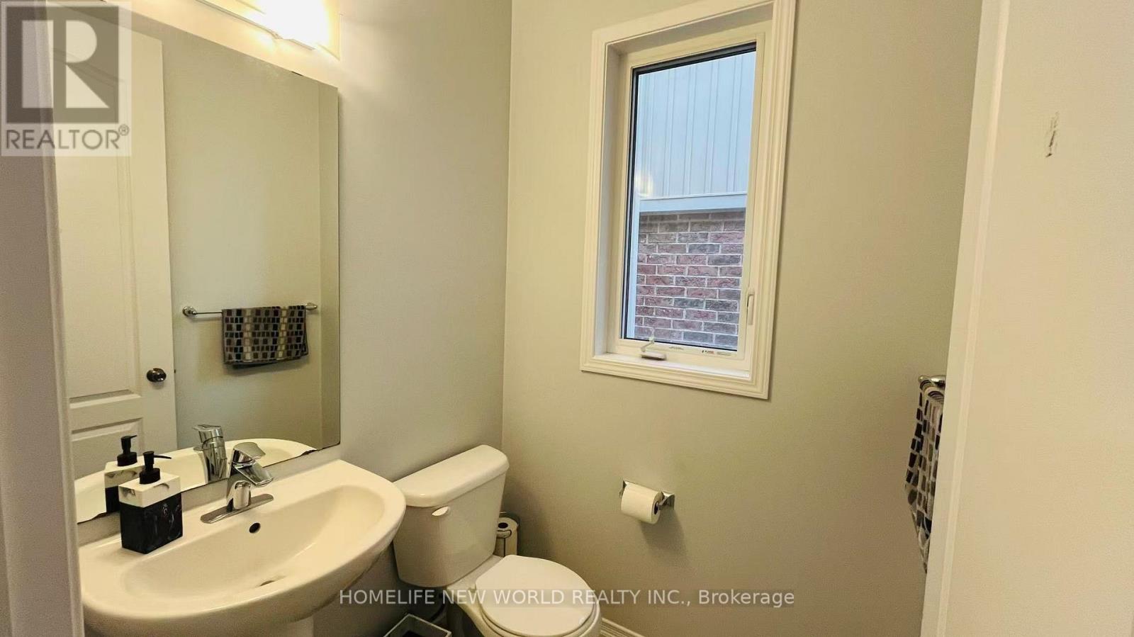 7881 Hackberry Trail, Niagara Falls, Ontario  L2H 3R3 - Photo 5 - X12498296