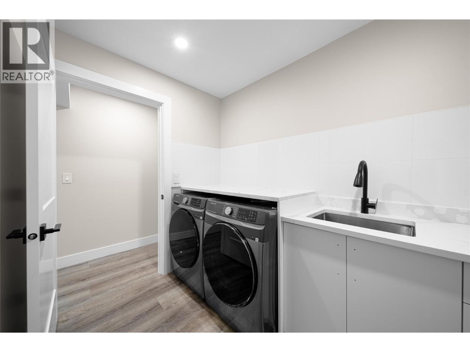 2077 Linfield Drive, Kamloops, British Columbia  V1S 0G3 - Photo 38 - 10367198