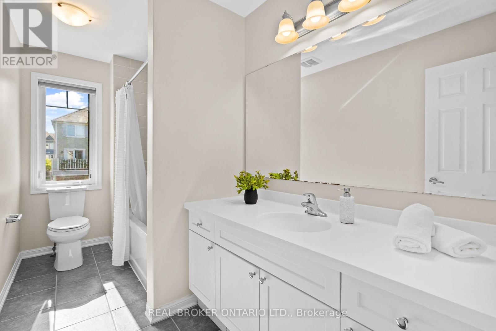 565 Attenborough Terrace, Milton, Ontario  L9T 8H6 - Photo 21 - W12462823