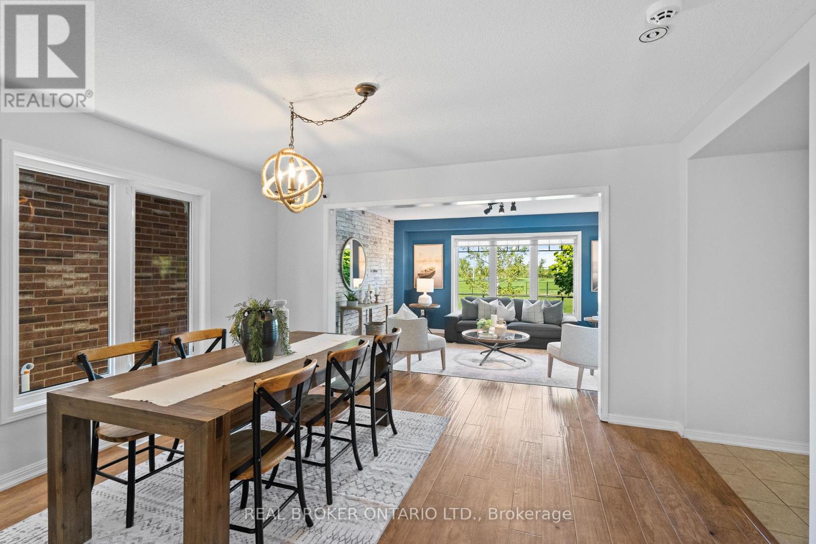 565 Attenborough Terrace, Milton, Ontario  L9T 8H6 - Photo 4 - W12462823