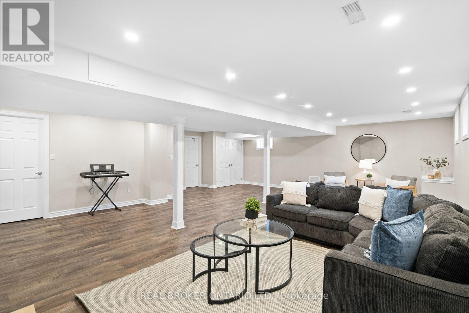 565 Attenborough Terrace, Milton, Ontario  L9T 8H6 - Photo 33 - W12462823