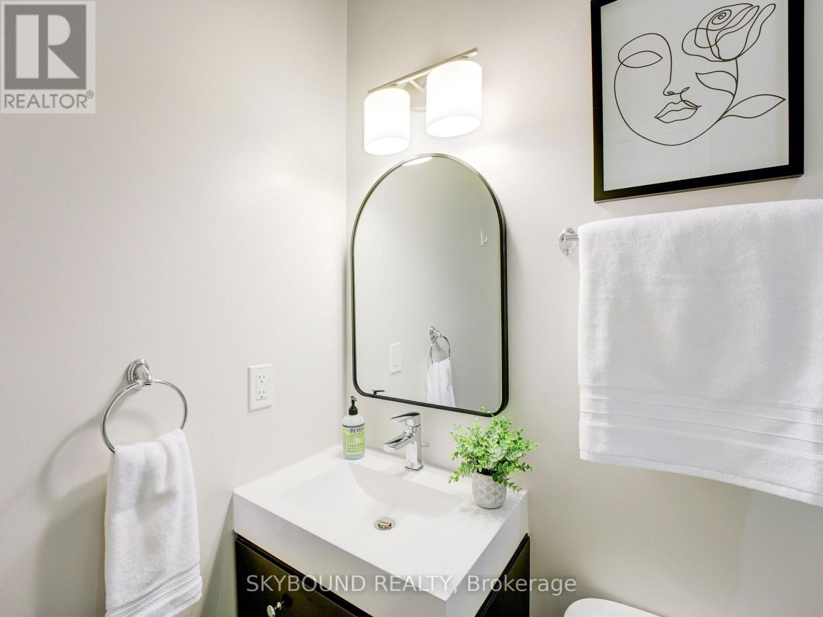 302 - 1003 Queen Street E, Toronto, Ontario  M4M 1K3 - Photo 24 - E12498310