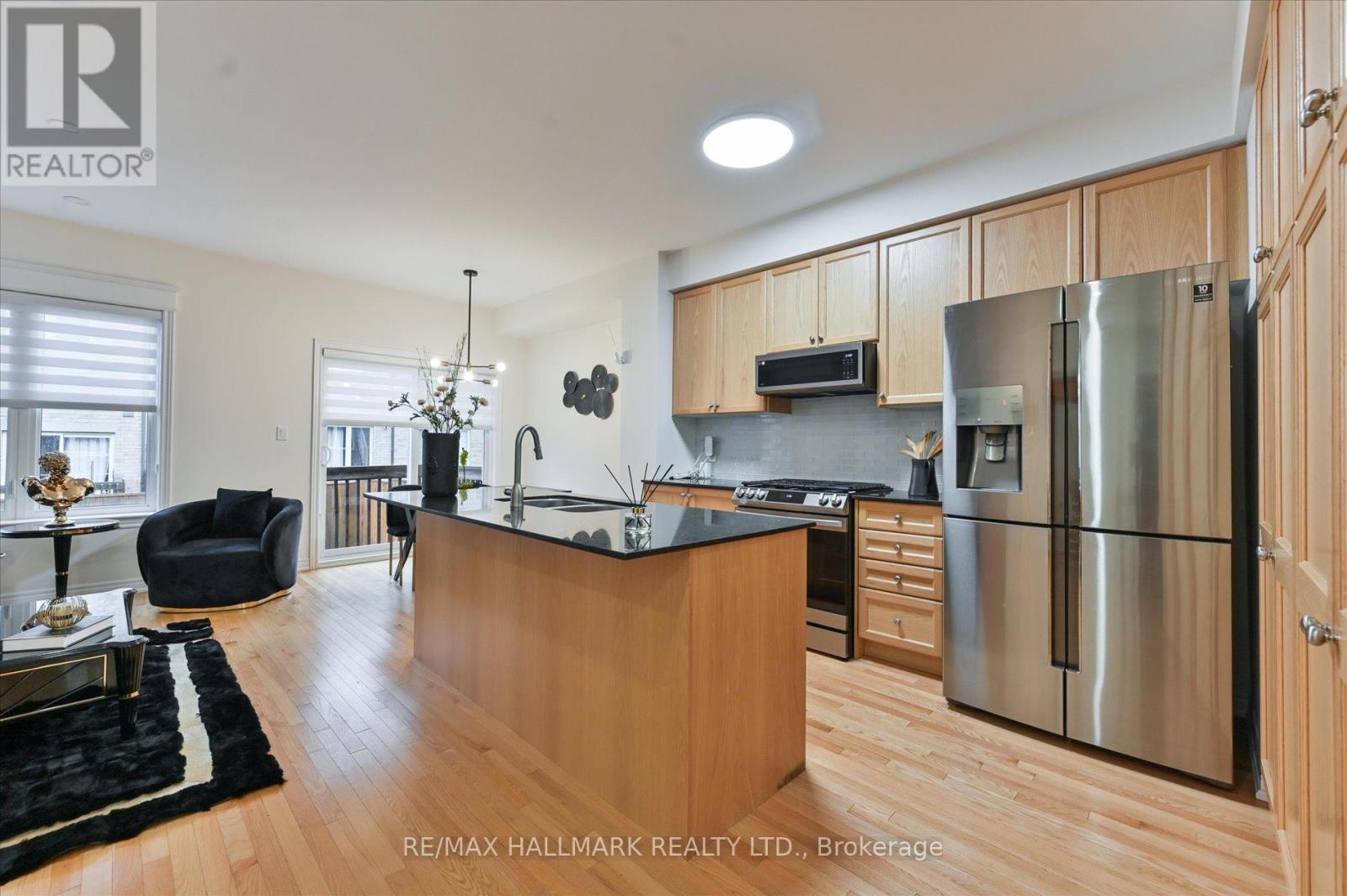 7 Buttonbush Lane, Richmond Hill, Ontario  L4E 1E7 - Photo 14 - N12498302