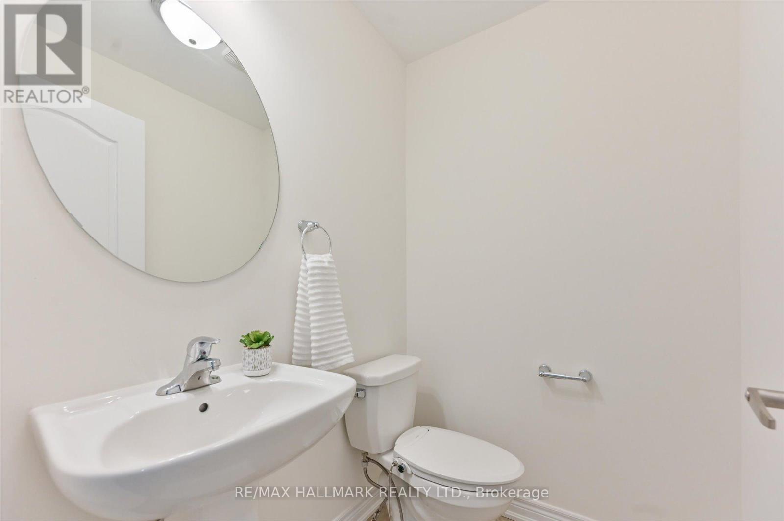 7 Buttonbush Lane, Richmond Hill, Ontario  L4E 1E7 - Photo 20 - N12498302
