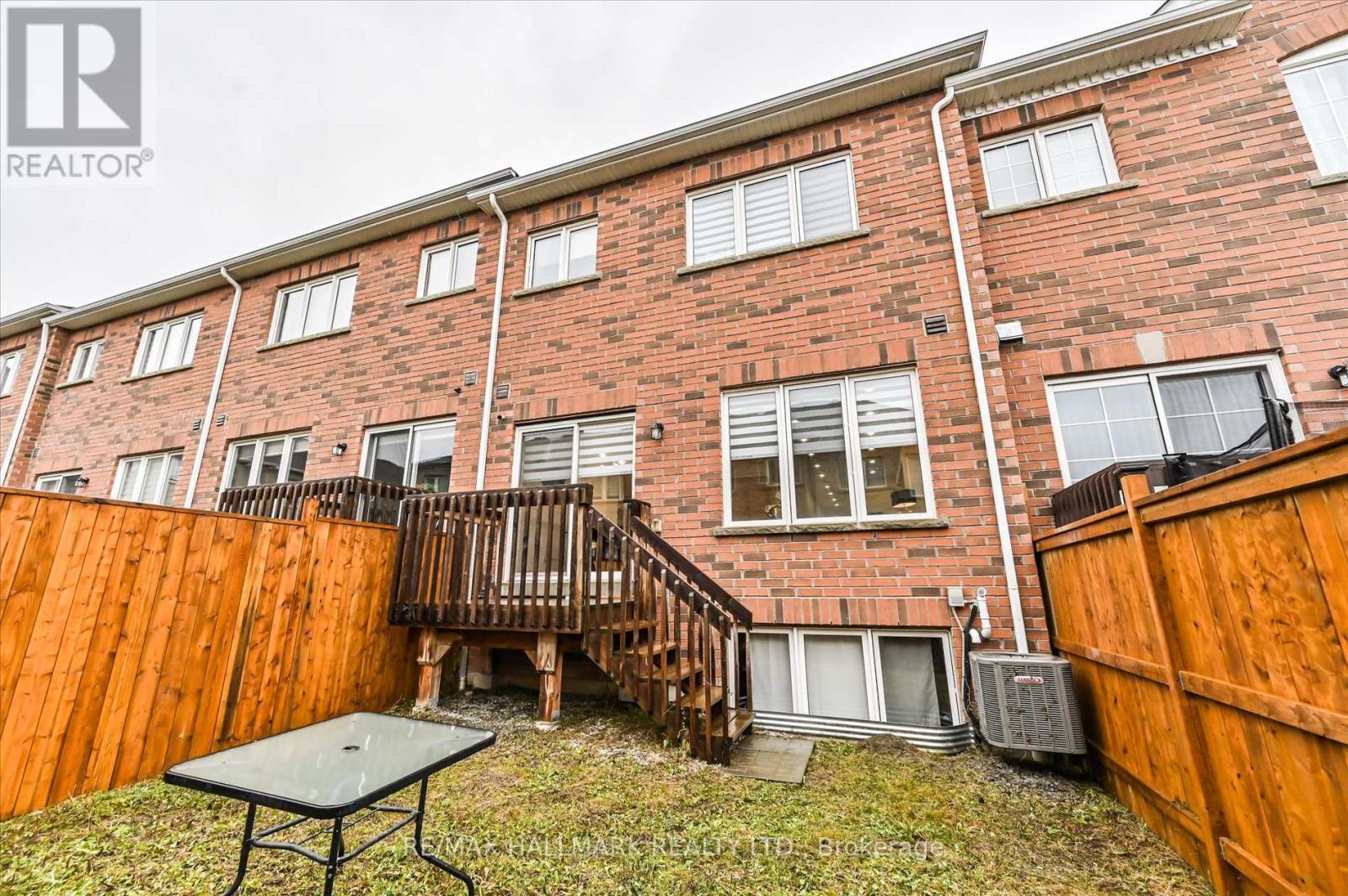 7 Buttonbush Lane, Richmond Hill, Ontario  L4E 1E7 - Photo 35 - N12498302