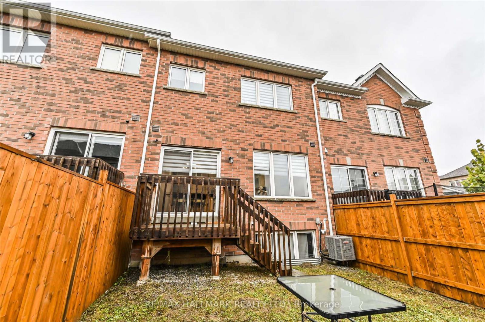 7 Buttonbush Lane, Richmond Hill, Ontario  L4E 1E7 - Photo 36 - N12498302