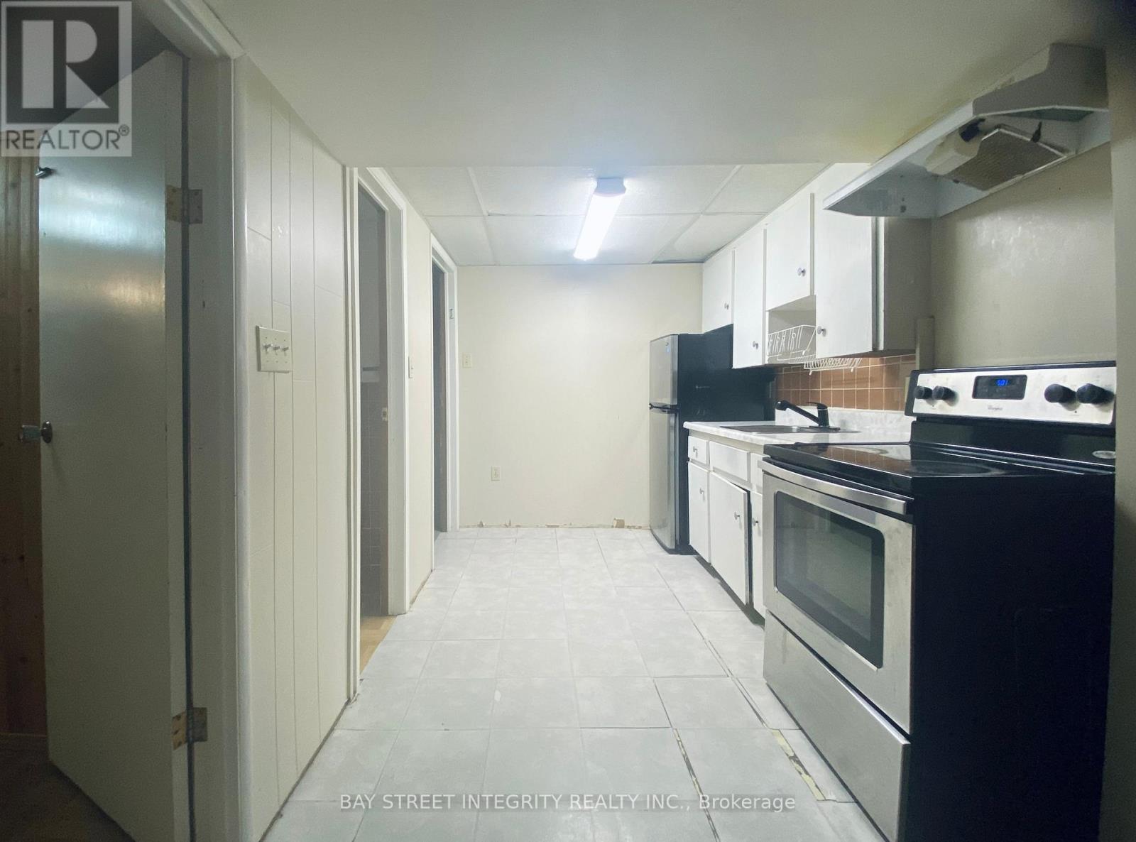 207 Maple Avenue, Richmond Hill, Ontario  L4C 2J4 - Photo 10 - N12498334