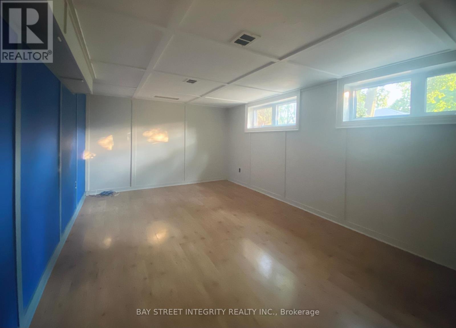 207 Maple Avenue, Richmond Hill, Ontario  L4C 2J4 - Photo 11 - N12498334