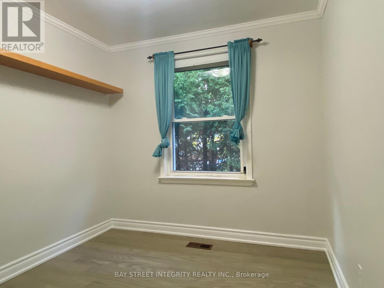 207 Maple Avenue, Richmond Hill, Ontario  L4C 2J4 - Photo 14 - N12498334