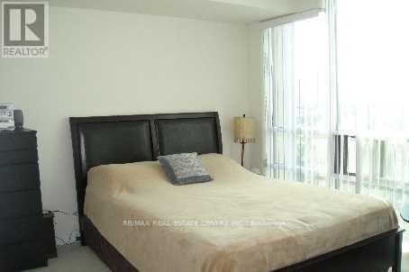 1002 - 3515 Kariya Drive, Mississauga, Ontario  L5B 0C1 - Photo 5 - W12498314