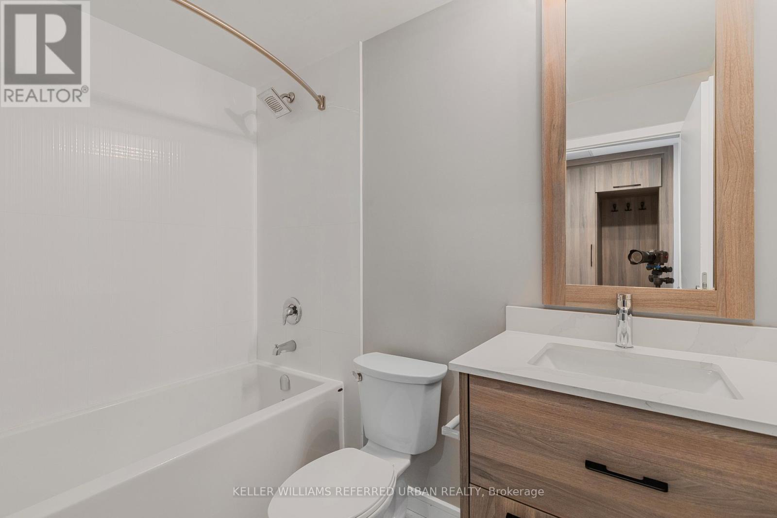 2609 - 20 George Street, Hamilton, Ontario  L8P 0C4 - Photo 5 - X12498338