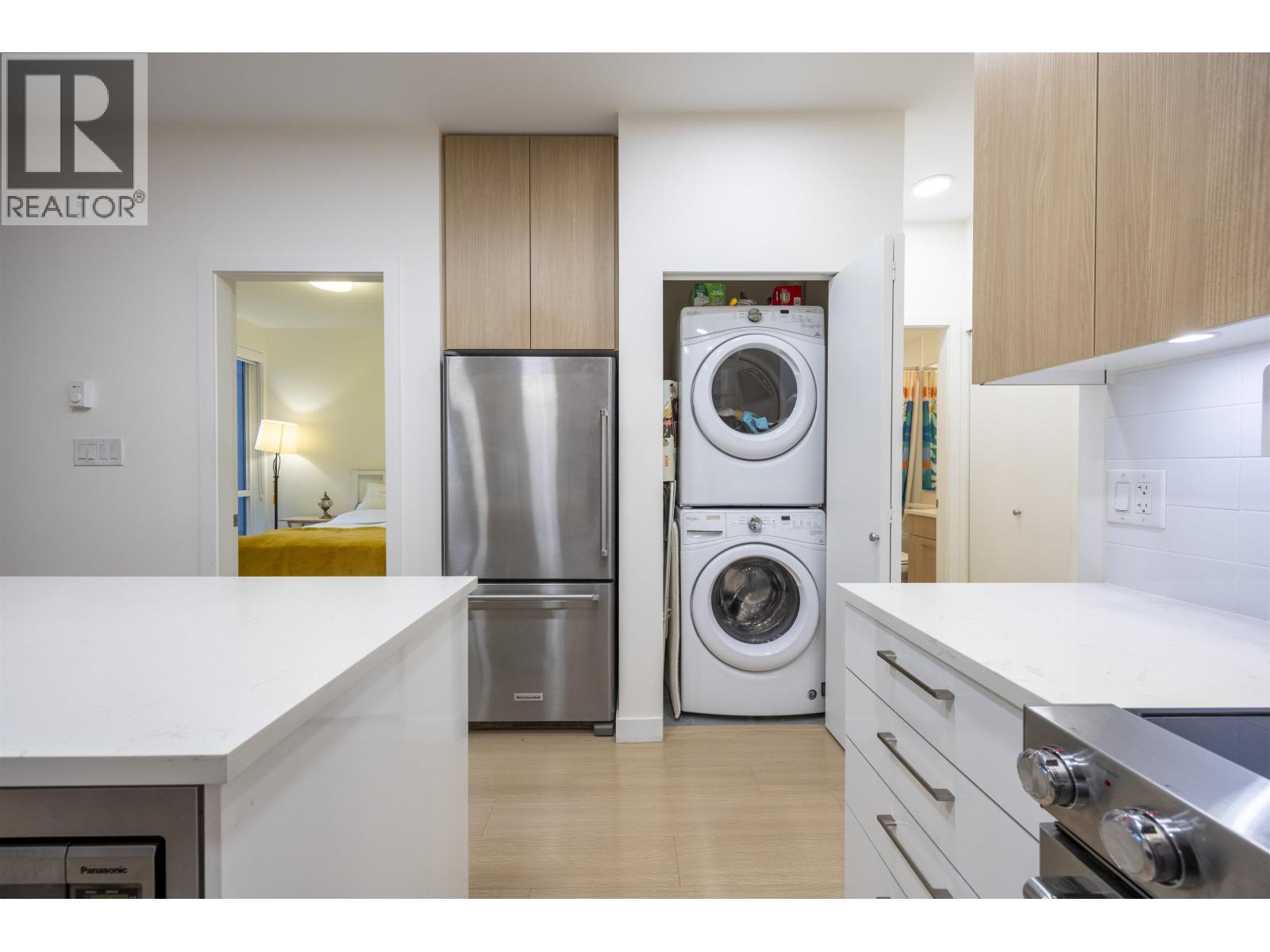 313 5460 Broadway Street, Burnaby, British Columbia  V5B 0B4 - Photo 8 - R3062766