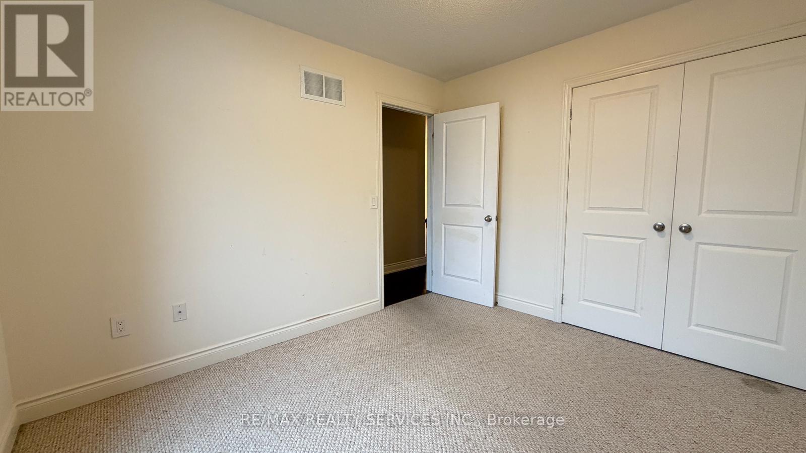 12 Goodsway Trail, Brampton, Ontario  L7A 4A3 - Photo 27 - W12447106