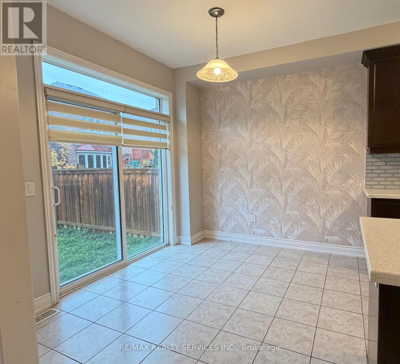 12 Goodsway Trail, Brampton, Ontario  L7A 4A3 - Photo 18 - W12447106