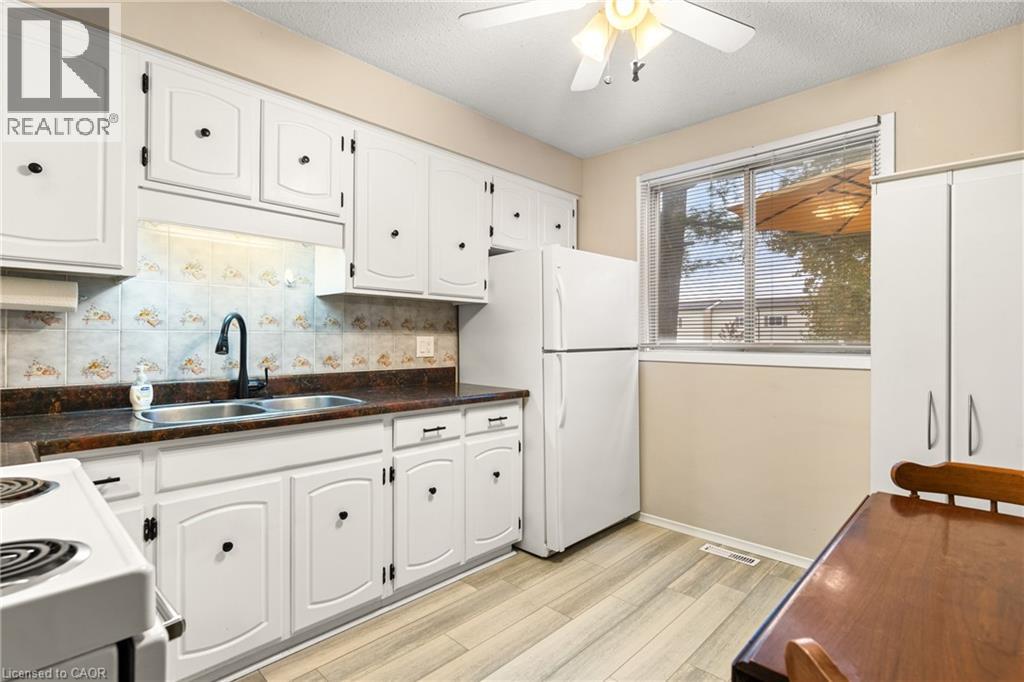 229 Veronica Drive, Kitchener, Ontario  N2A 2R8 - Photo 6 - 40782041