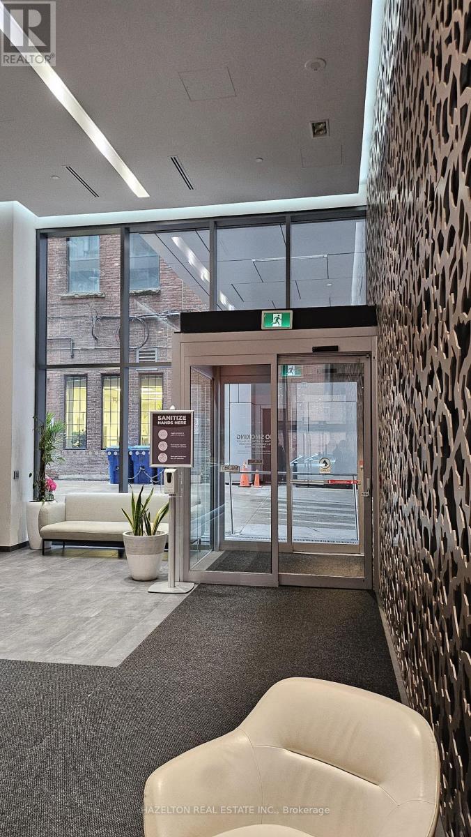 812 - 60 Colborne Street, Toronto, Ontario  M5E 0B7 - Photo 4 - C12498366