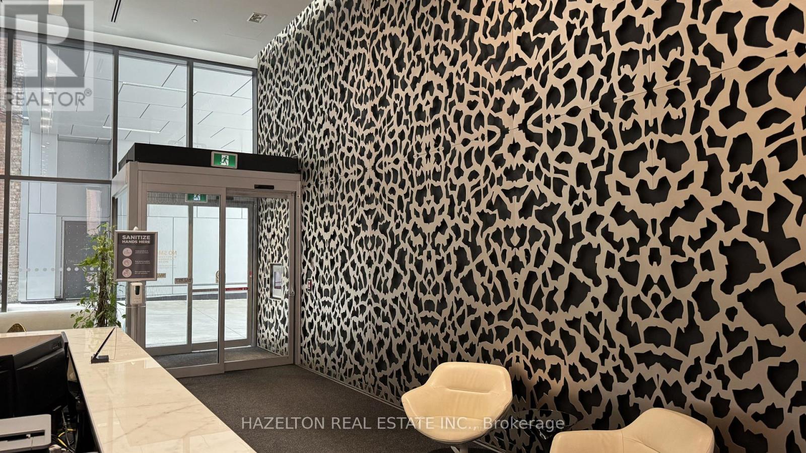 812 - 60 Colborne Street, Toronto, Ontario  M5E 0B7 - Photo 6 - C12498366