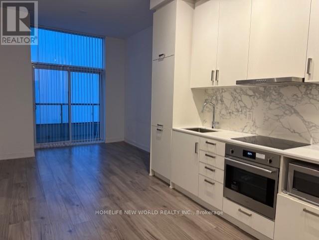 1615 - 60 Honeycrisp Crescent, Vaughan, Ontario  L4K 0N5 - Photo 3 - N12498364