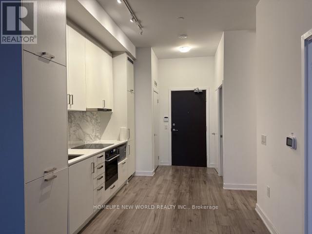 1615 - 60 Honeycrisp Crescent, Vaughan, Ontario  L4K 0N5 - Photo 4 - N12498364