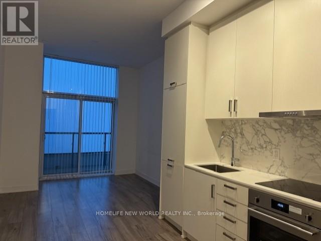 1615 - 60 Honeycrisp Crescent, Vaughan, Ontario  L4K 0N5 - Photo 7 - N12498364