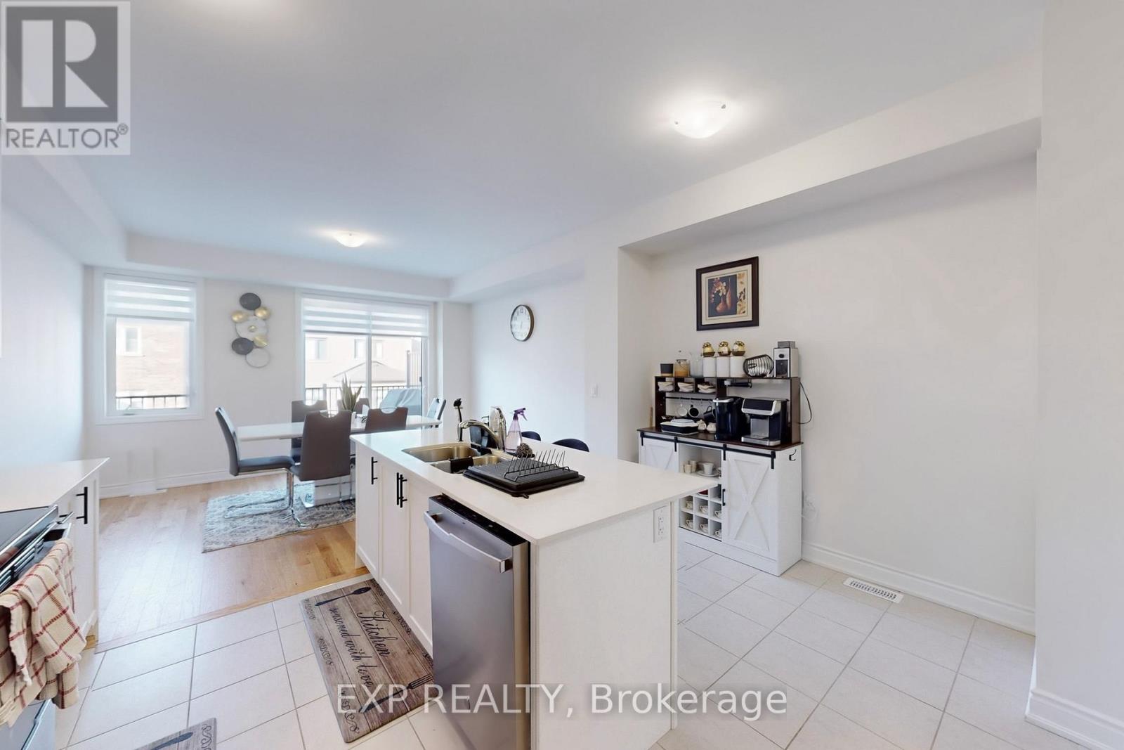 3227 Sixth Line, Oakville, Ontario  L6H 0V9 - Photo 10 - W12498350