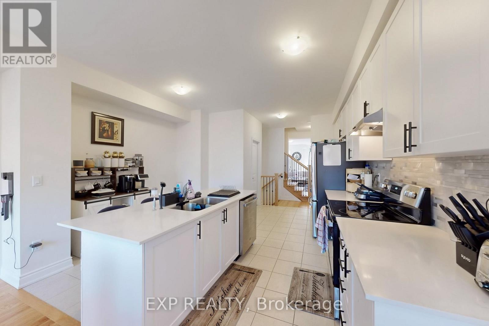 3227 Sixth Line, Oakville, Ontario  L6H 0V9 - Photo 11 - W12498350