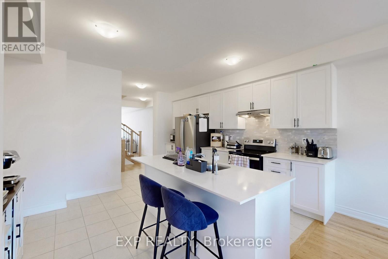 3227 Sixth Line, Oakville, Ontario  L6H 0V9 - Photo 6 - W12498350