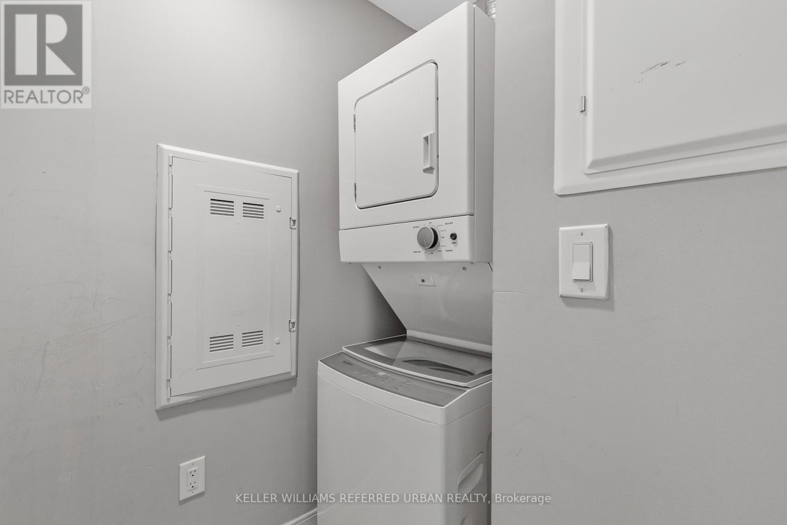 2107 - 20 George Street, Hamilton, Ontario  L8P 0C4 - Photo 6 - X12498352