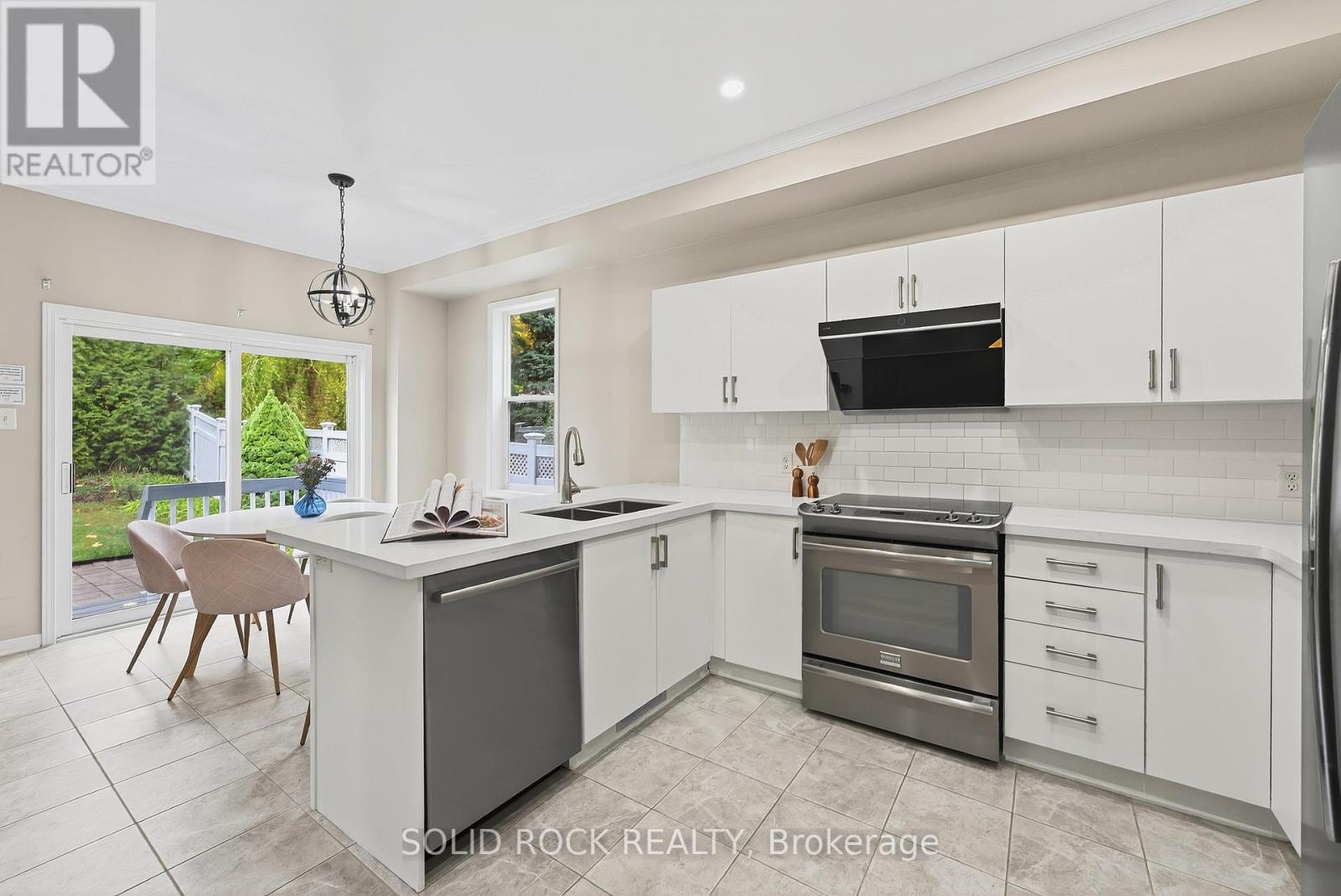 50 Insmill Crescent, Ottawa, Ontario  K2T 1G4 - Photo 20 - X12498380