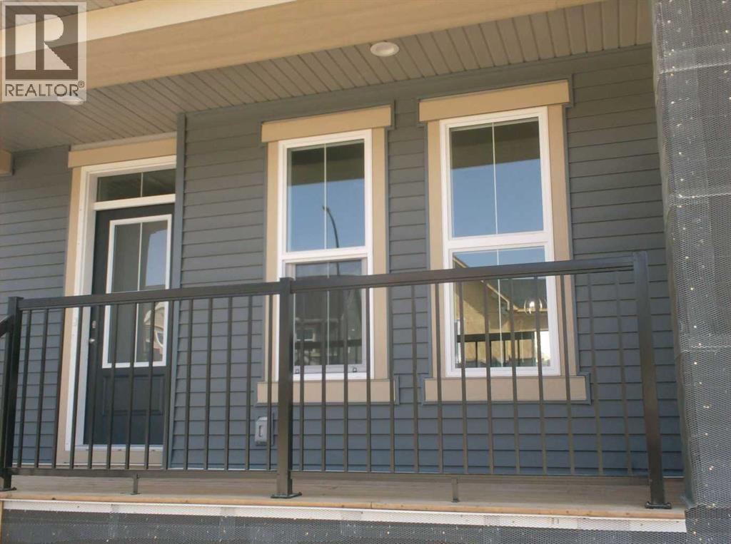 Property at 166 Creekview Gardens SW image 5