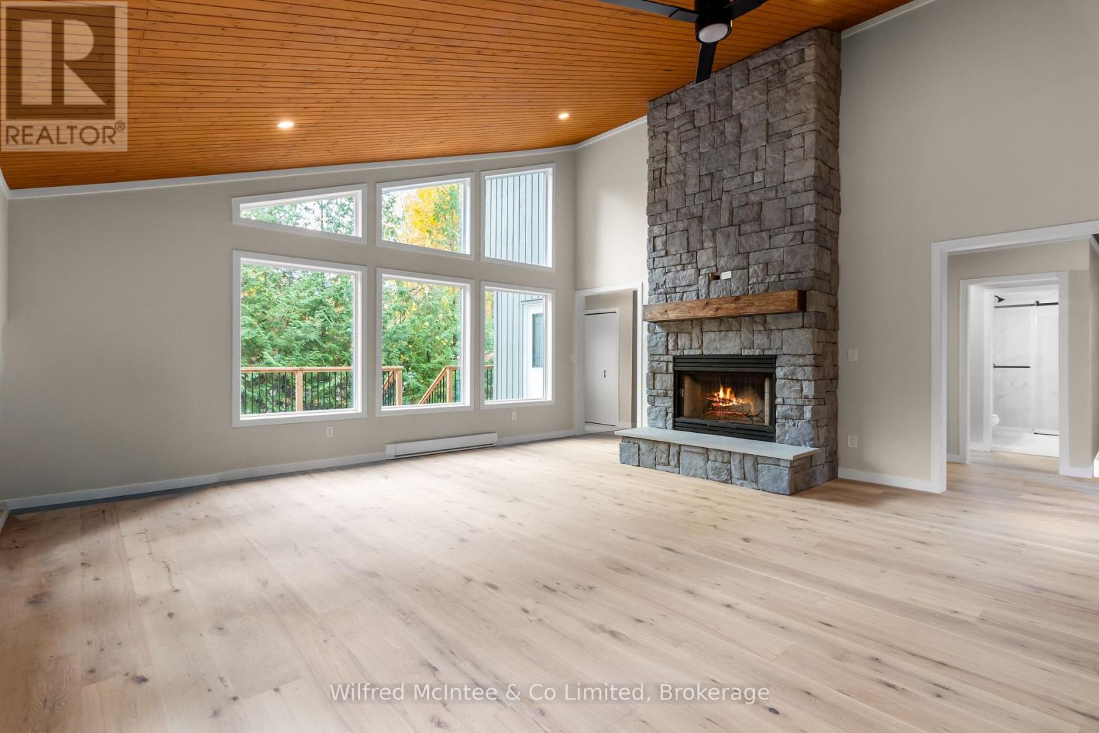 40 Rolling Hills Drive, South Bruce Peninsula, Ontario  N0H 2T0 - Photo 13 - X12498376