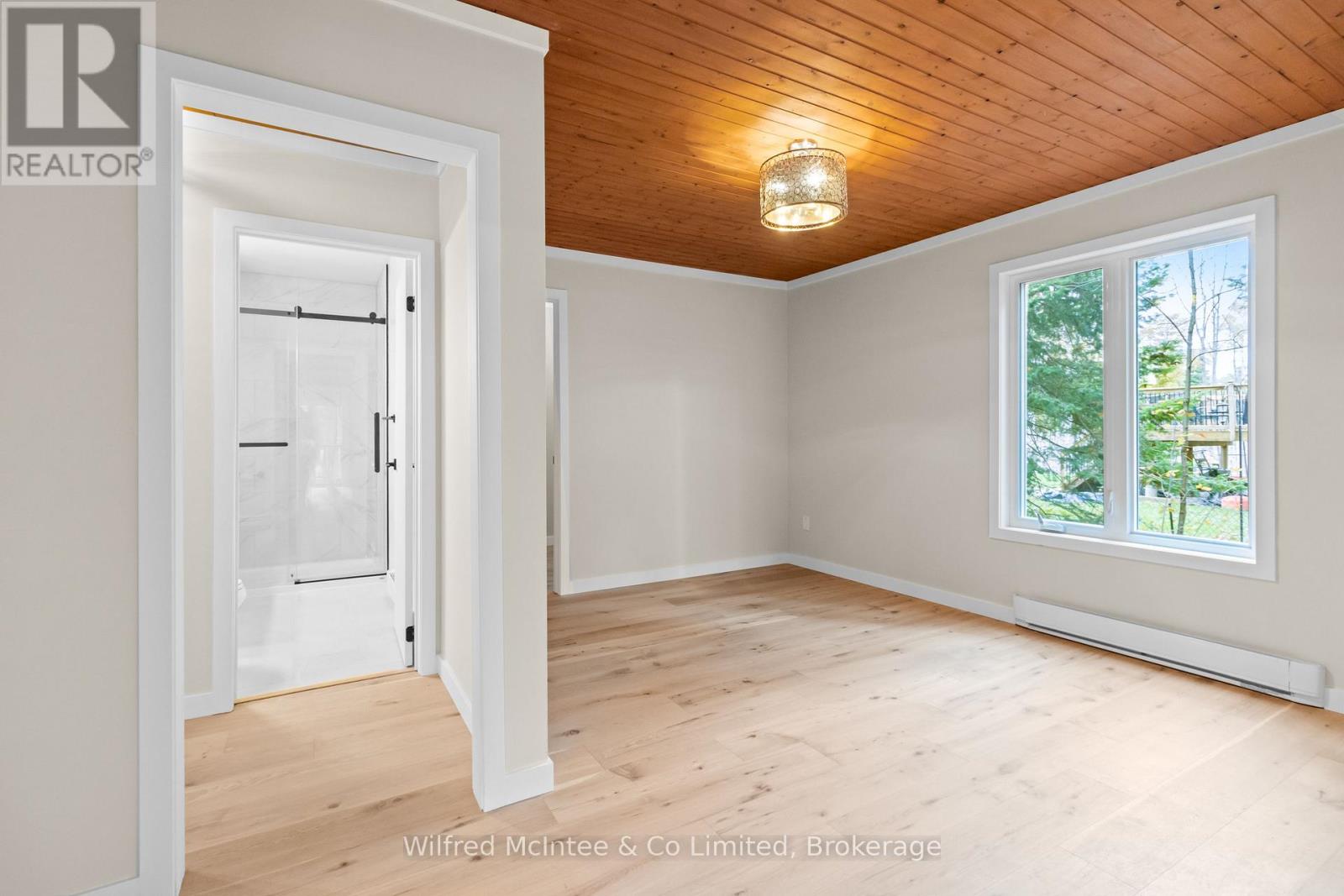 40 Rolling Hills Drive, South Bruce Peninsula, Ontario  N0H 2T0 - Photo 21 - X12498376