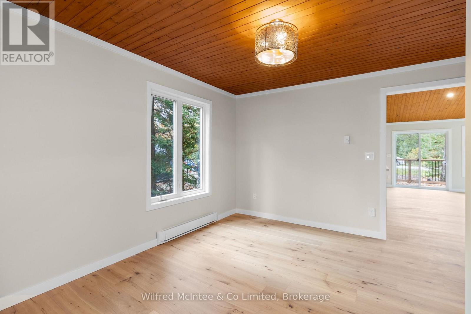 40 Rolling Hills Drive, South Bruce Peninsula, Ontario  N0H 2T0 - Photo 22 - X12498376