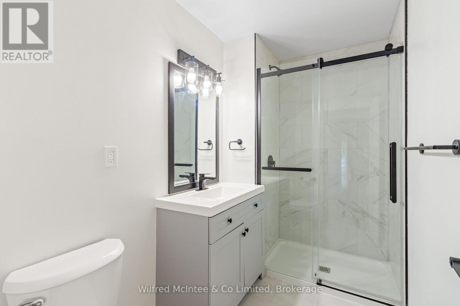 40 Rolling Hills Drive, South Bruce Peninsula, Ontario  N0H 2T0 - Photo 25 - X12498376