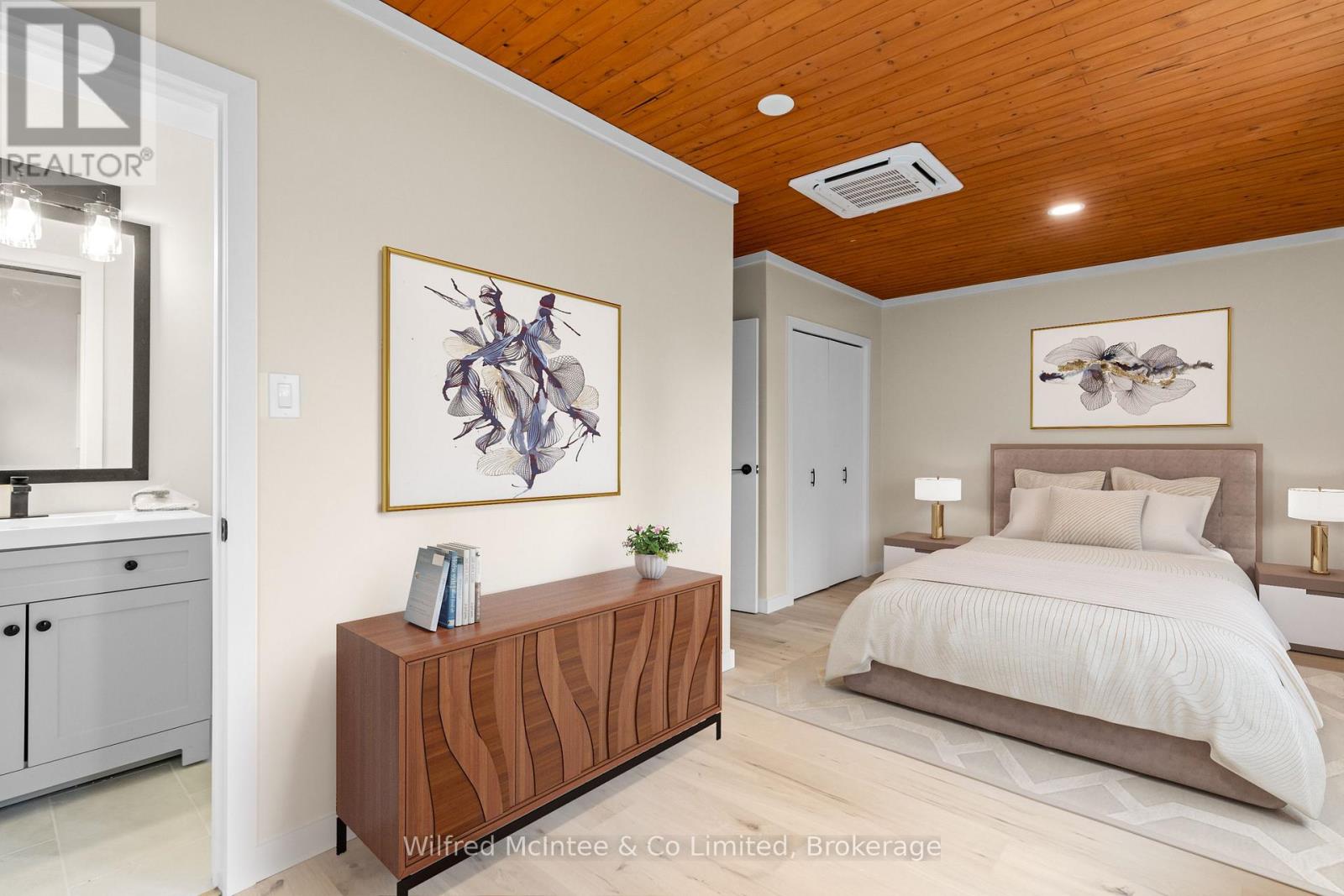 40 Rolling Hills Drive, South Bruce Peninsula, Ontario  N0H 2T0 - Photo 32 - X12498376