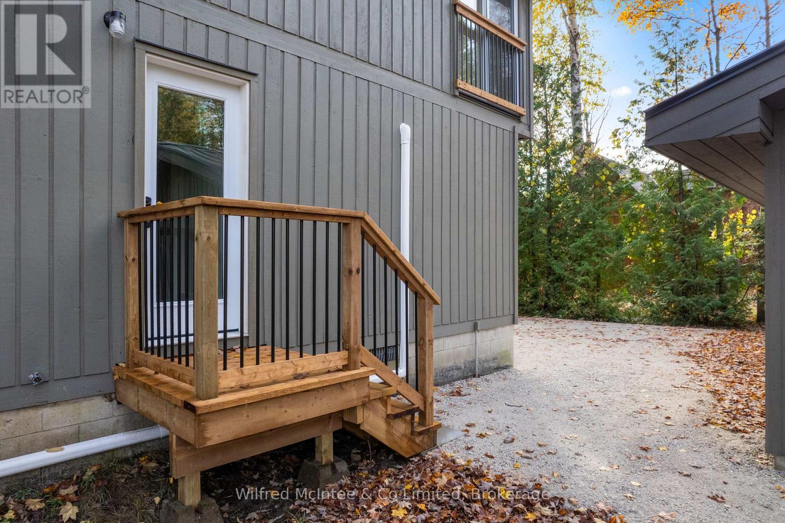 40 Rolling Hills Drive, South Bruce Peninsula, Ontario  N0H 2T0 - Photo 41 - X12498376