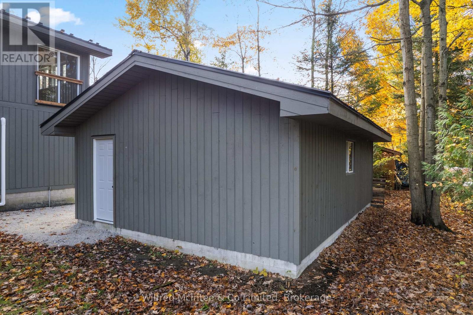 40 Rolling Hills Drive, South Bruce Peninsula, Ontario  N0H 2T0 - Photo 46 - X12498376