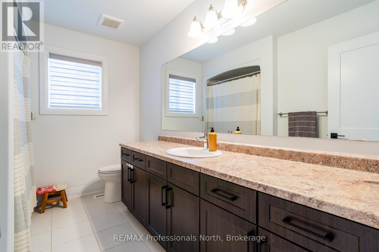 35 Woodstream Drive, Huntsville, Ontario  P0A 1B7 - Photo 15 - X12498388